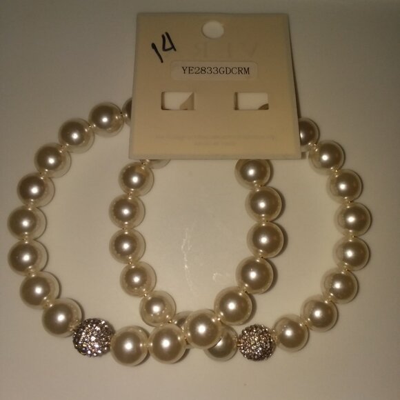 Pearl Hoop Earrings for Women Fashion Earrings - Picture 4 of 12